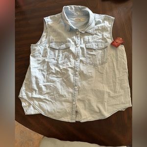 Faded Glory Sleeveless Denim Vest Women’s Light Wash Blue Jean Button-Up Shirt